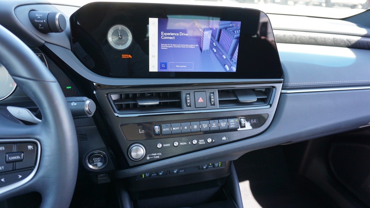 2024 Lexus ES 250 Premium photo 14