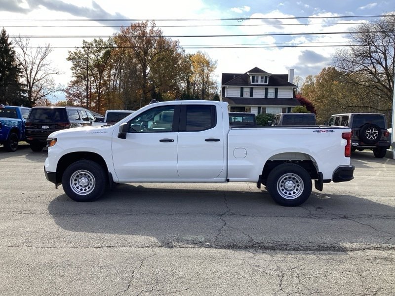 2026 Chevrolet Silverado 1500 photo 3