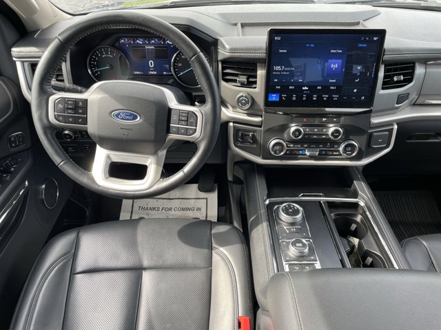 2022 Ford Expedition XLT photo 32