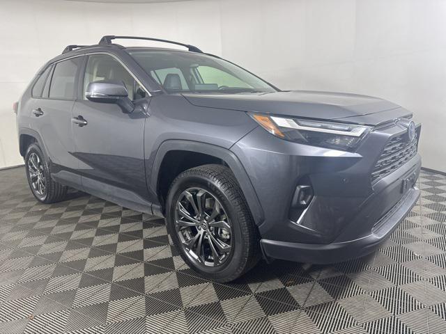 2023 Toyota RAV4 XLE Premium's photo