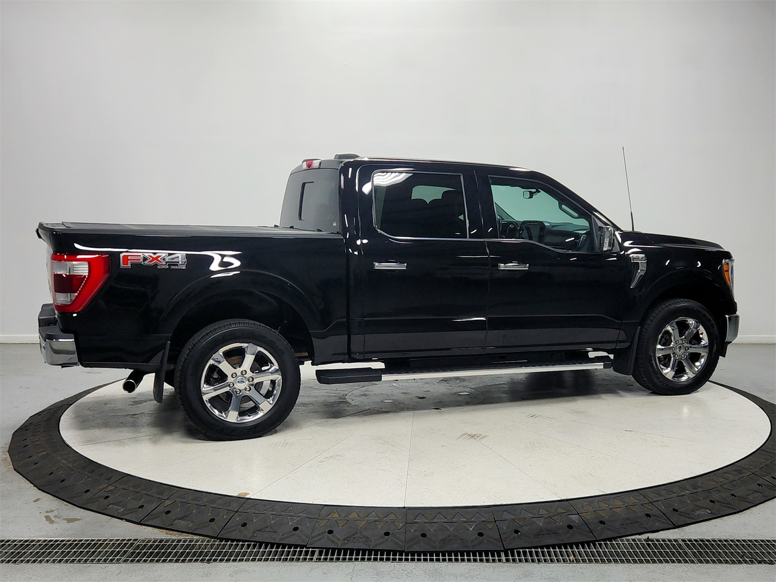2022 Ford F-150 Lariat photo 7