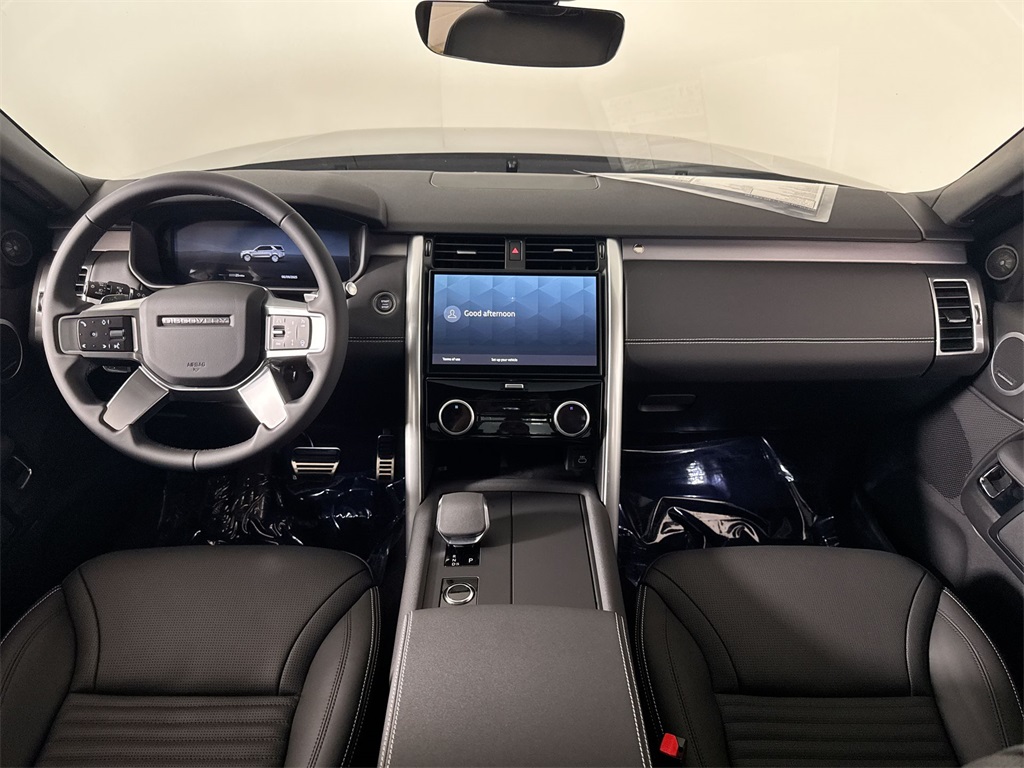 2025 Land Rover Discovery SE photo 17