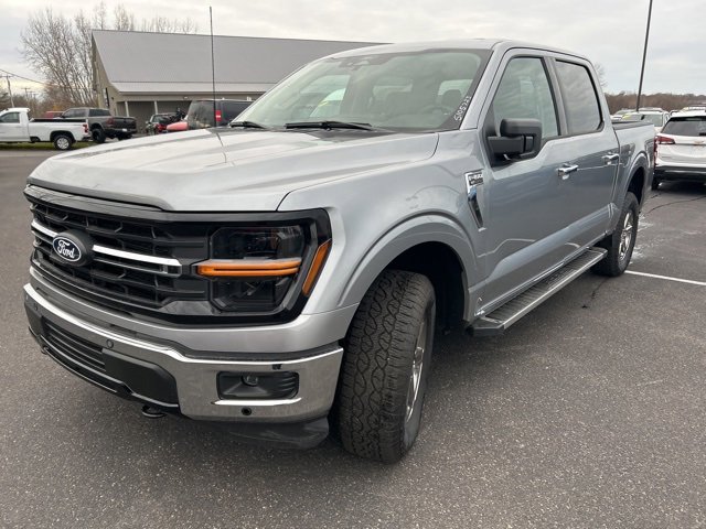 2025 Ford F-150 XLT photo 3