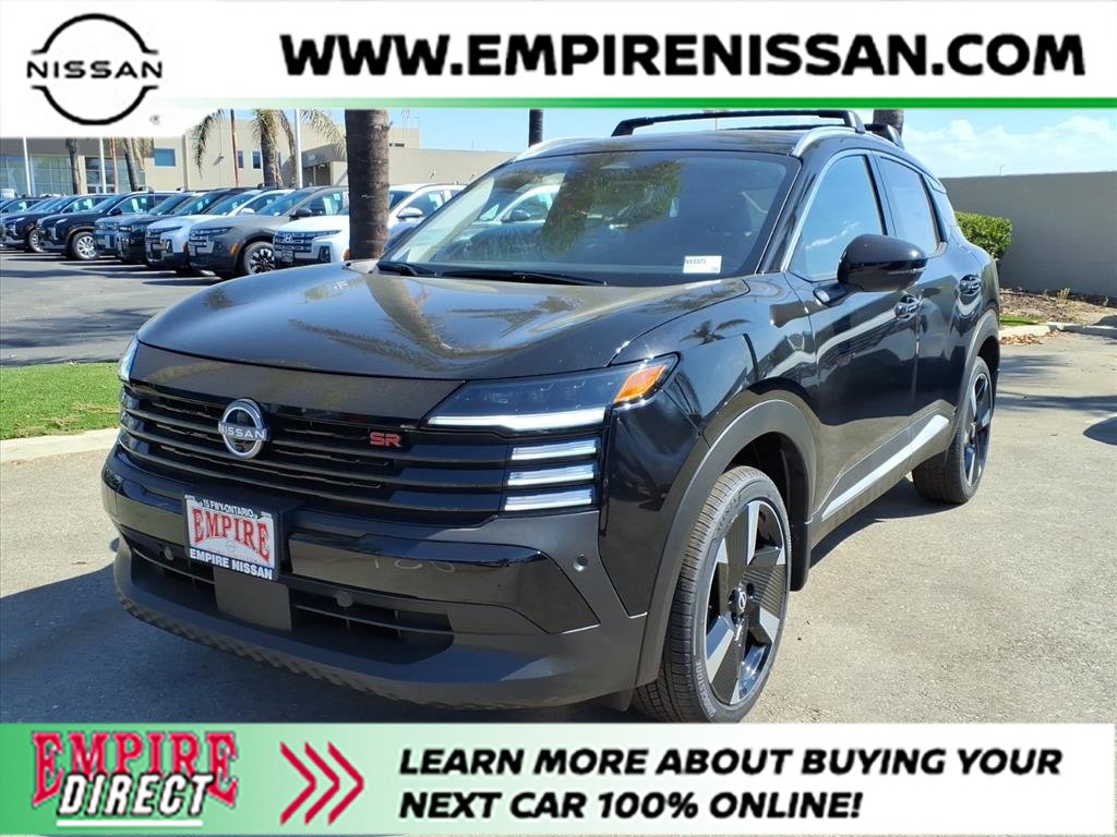 2025 Nissan Kicks SR