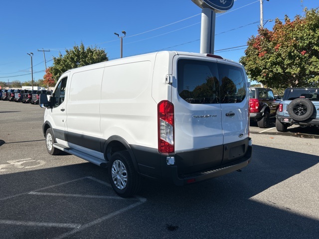 2024 Ford Transit photo 2