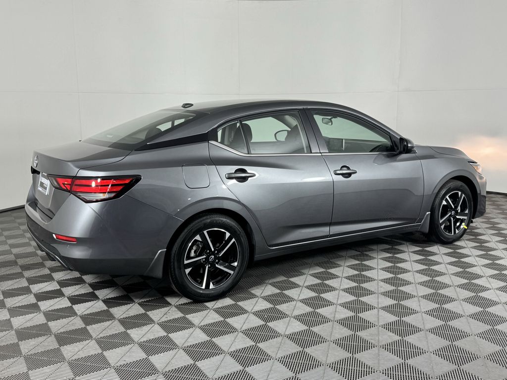 2025 Nissan Sentra SV photo 4