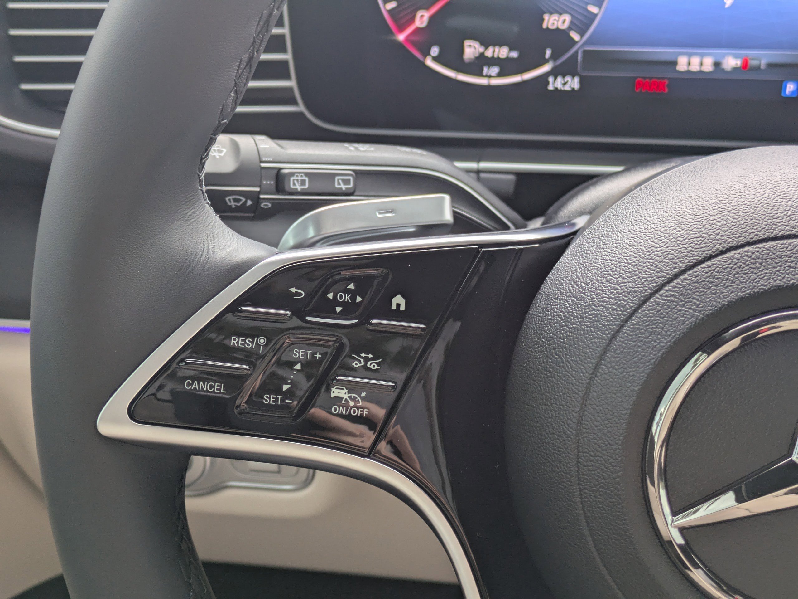 2025 Mercedes Benz GLE 350 4MATIC photo 21