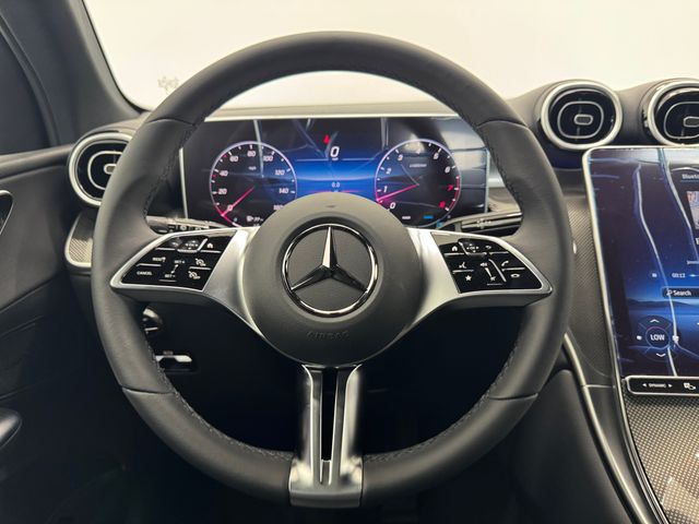2025 Mercedes Benz GLC 300 photo 22