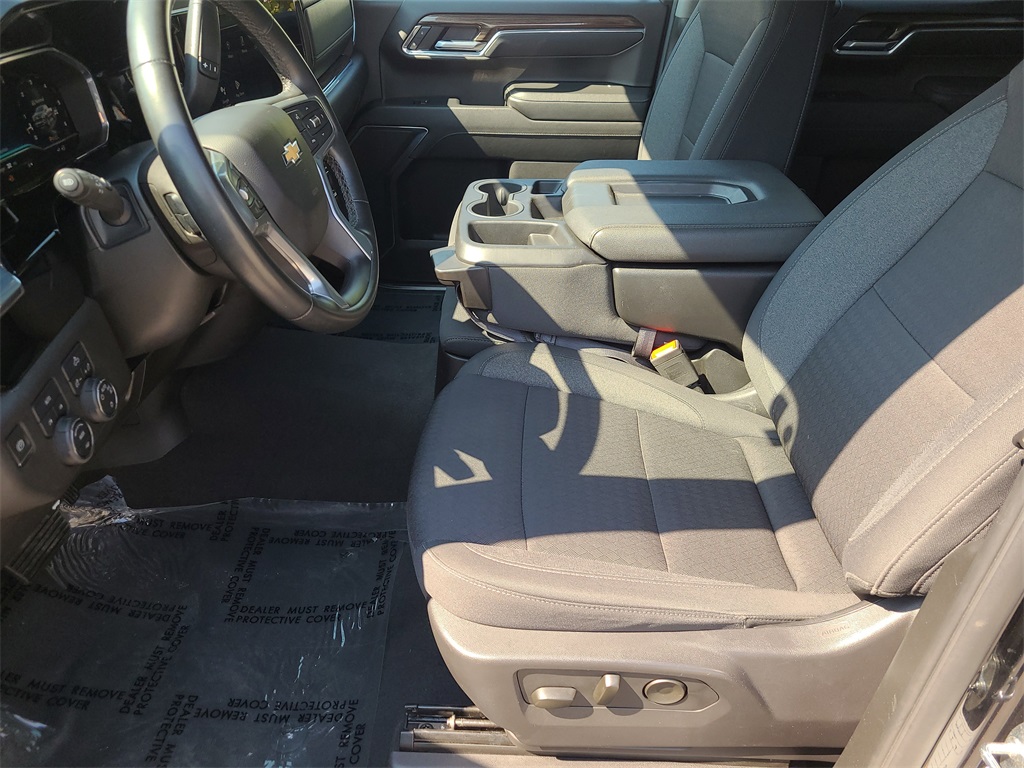 2024 Chevrolet Silverado 1500 LT photo 20
