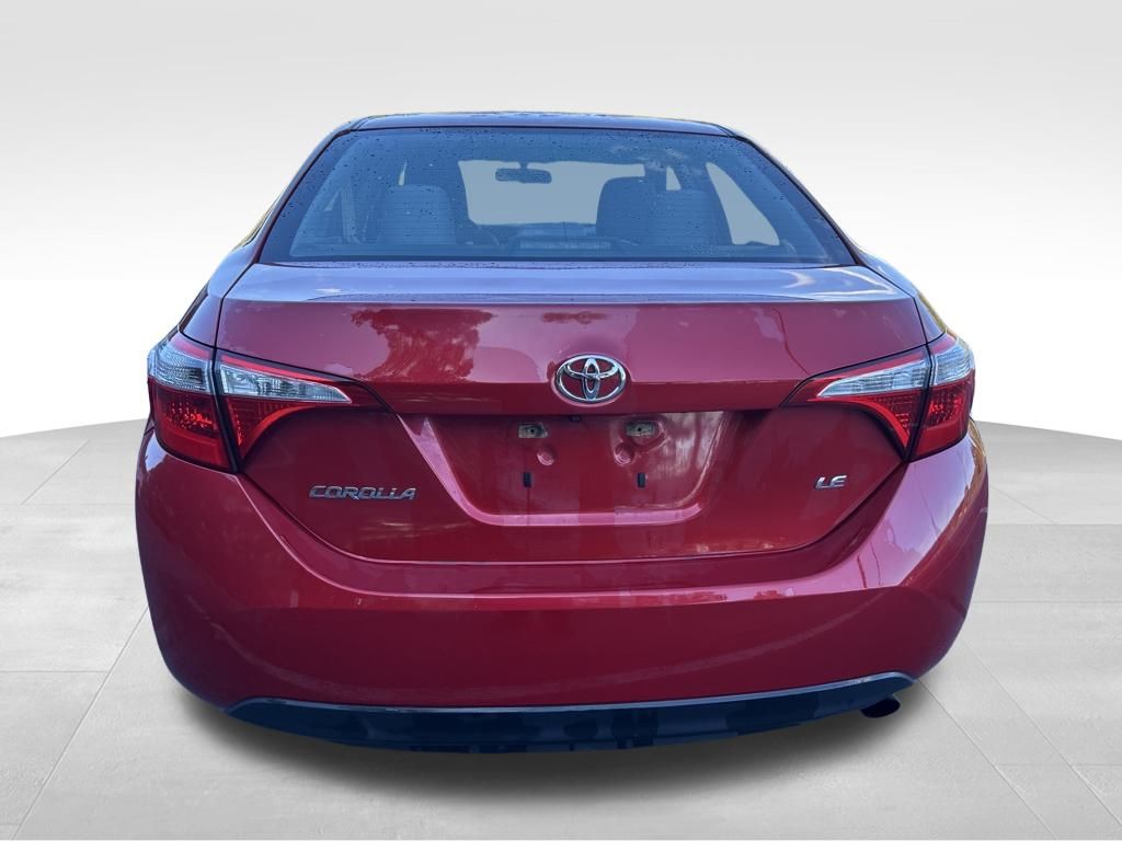 2014 Toyota Corolla LE photo 4