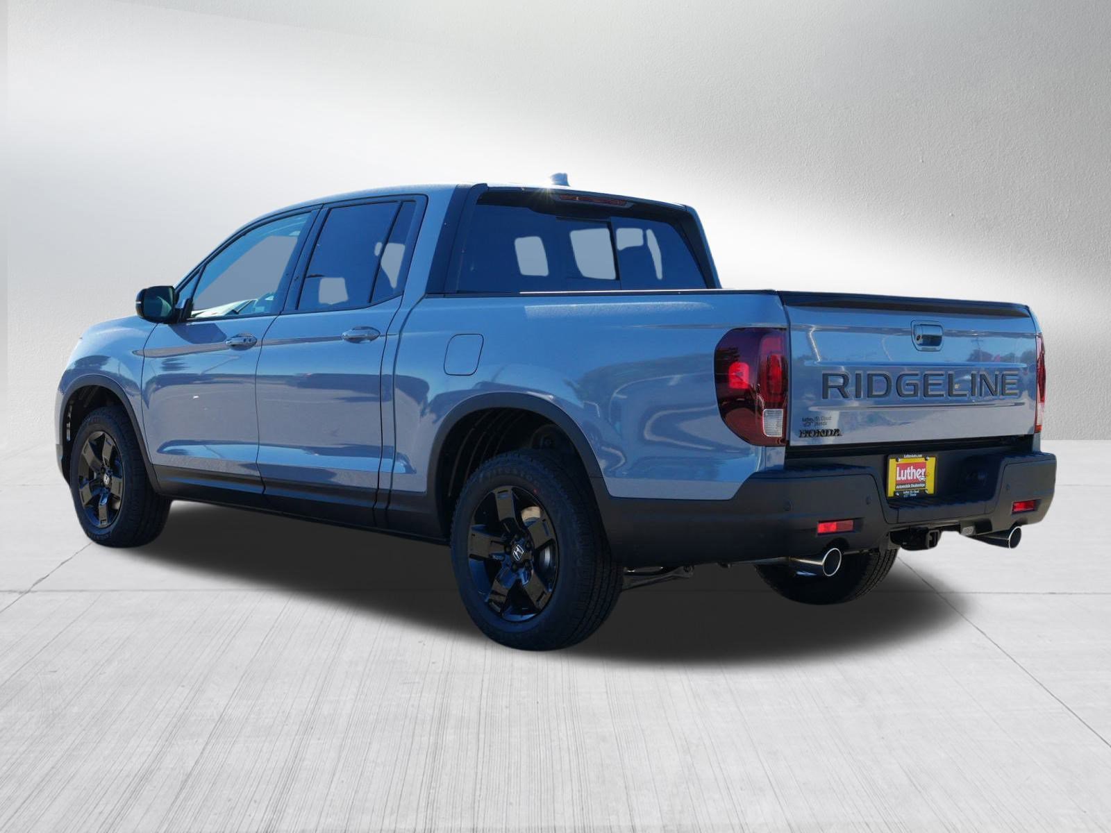 2026 Honda Ridgeline Black Edition photo 3