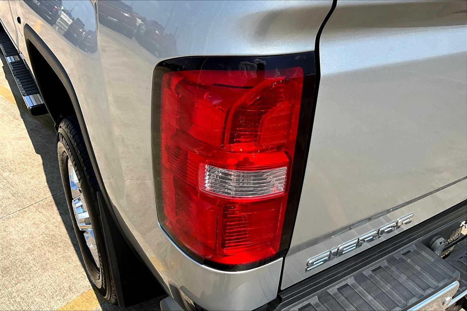 2019 Gmc Sierra HD SLT photo 27