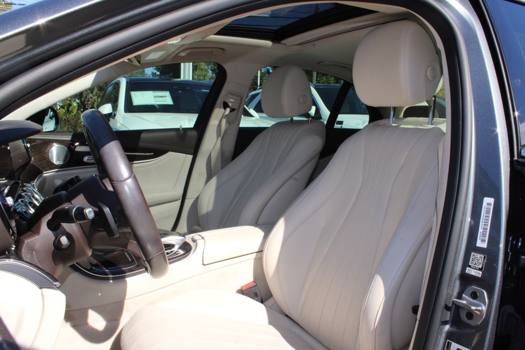 2019 Mercedes Benz E 300 Sedan photo 2