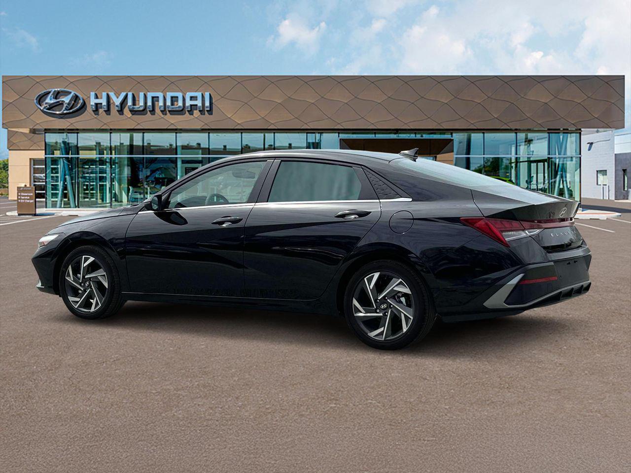 2025 Hyundai Elantra Hybrid Limited photo 2