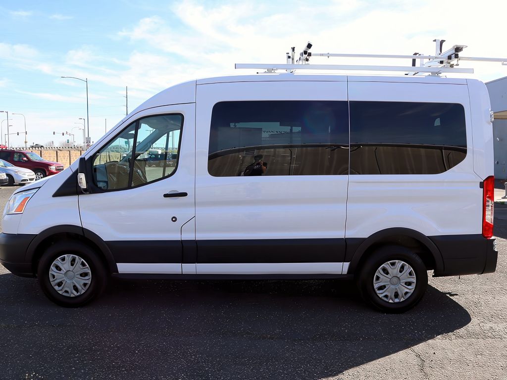 2016 Ford Transit XLT photo 2