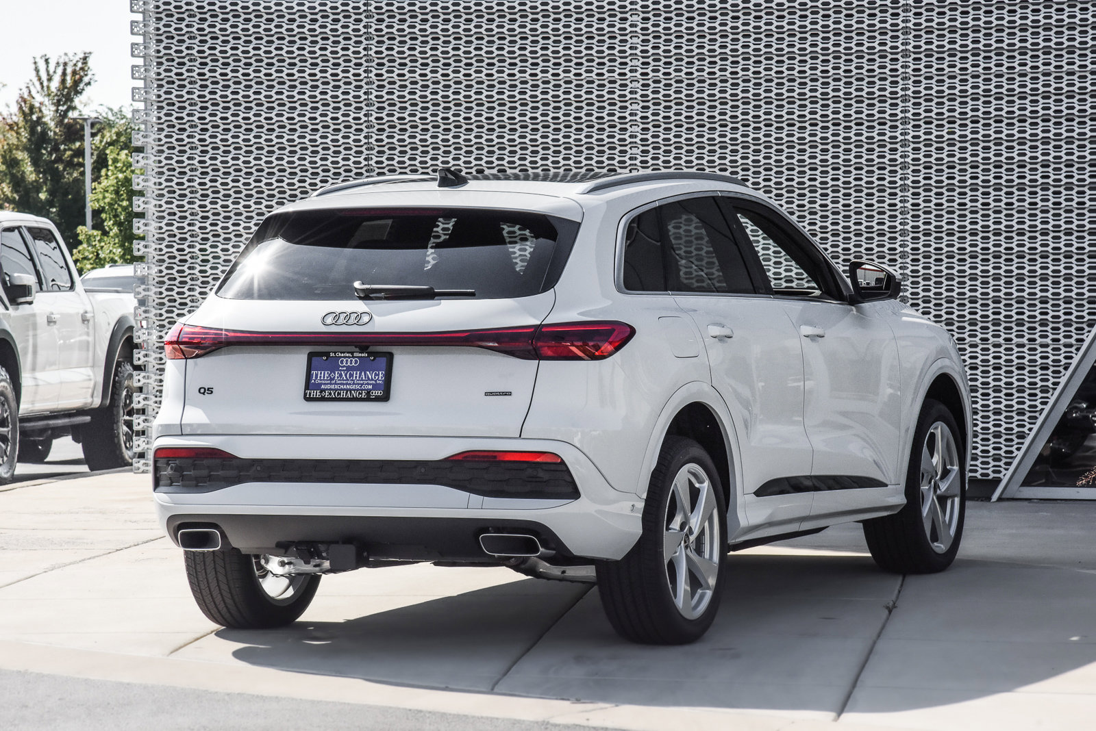 2025 Audi Q5 Premium Plus photo 3