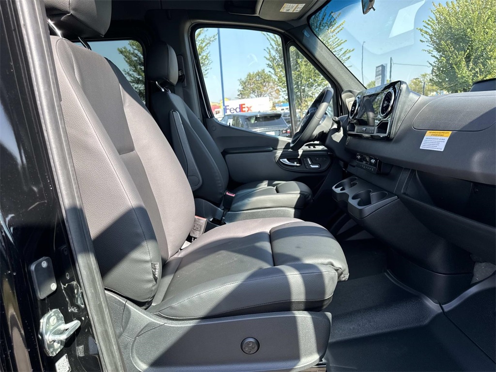 2026 Mercedes Benz S 4MATIC photo 10