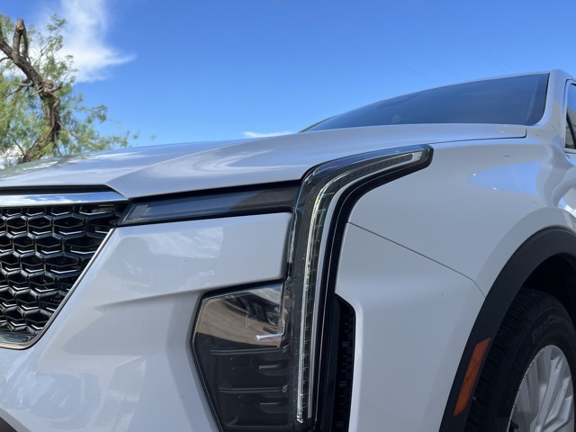 2024 Cadillac XT4 Luxury photo 9