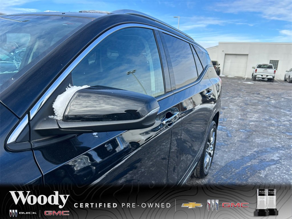 2023 GMC TERRAIN - Image 12