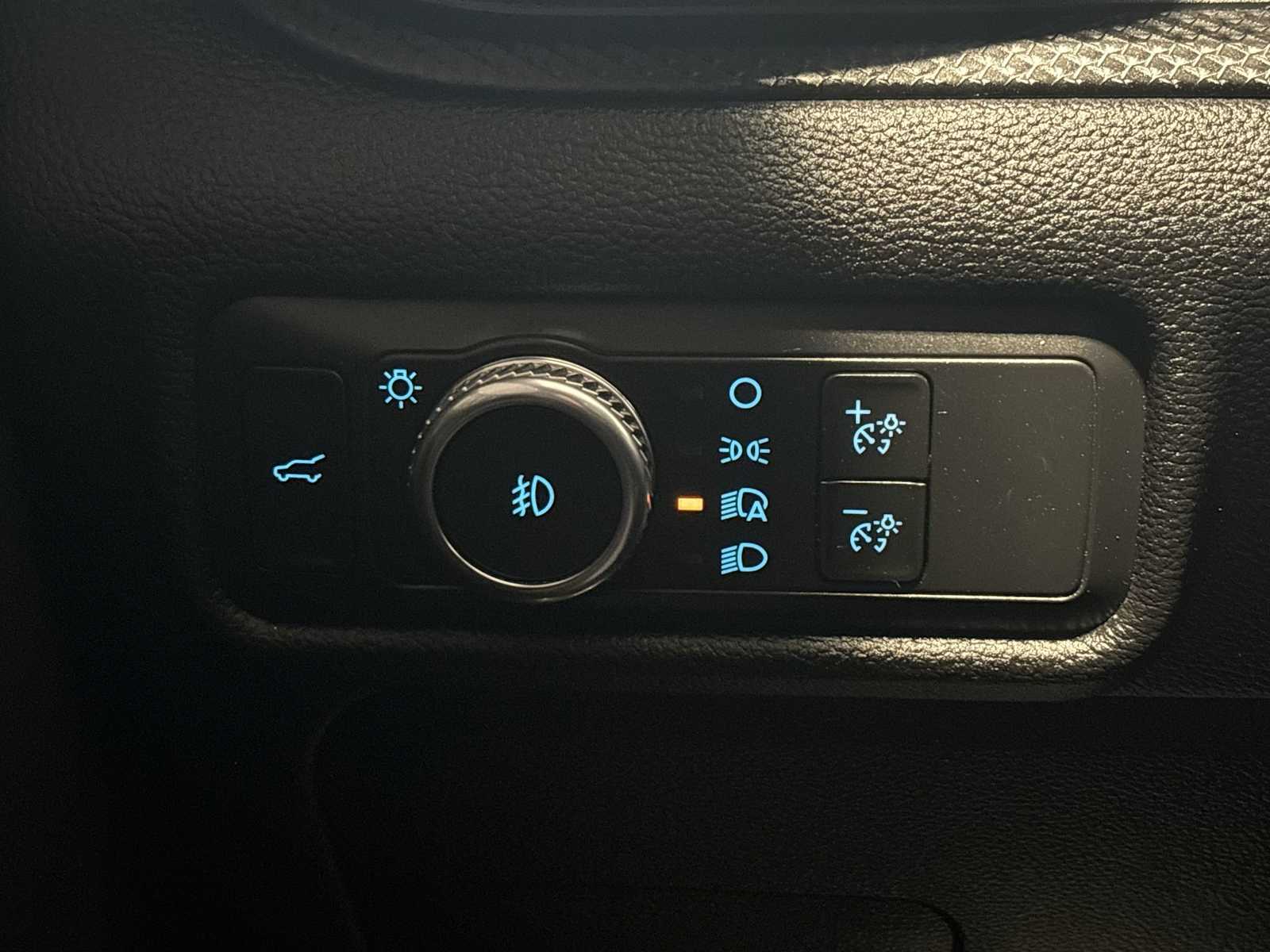 2021 Ford Explorer ST photo 12