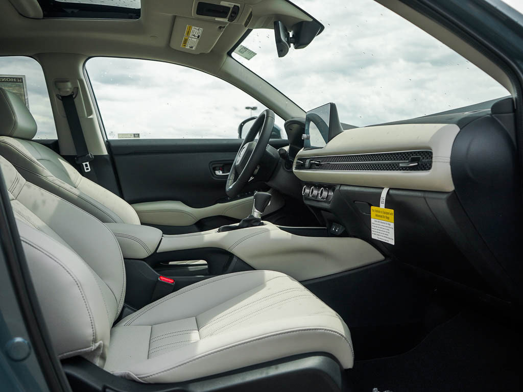 2026 Honda HR-V EX-L photo 5