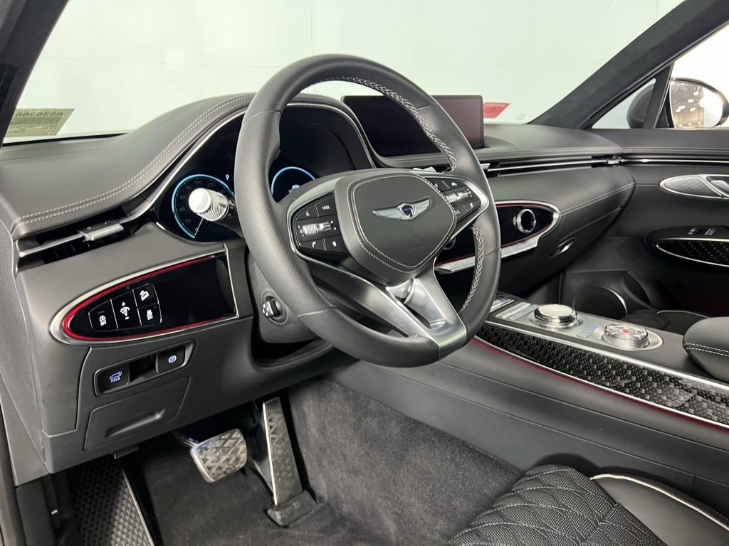 2024 Genesis GV70 3.5T Sport Advanced photo 18