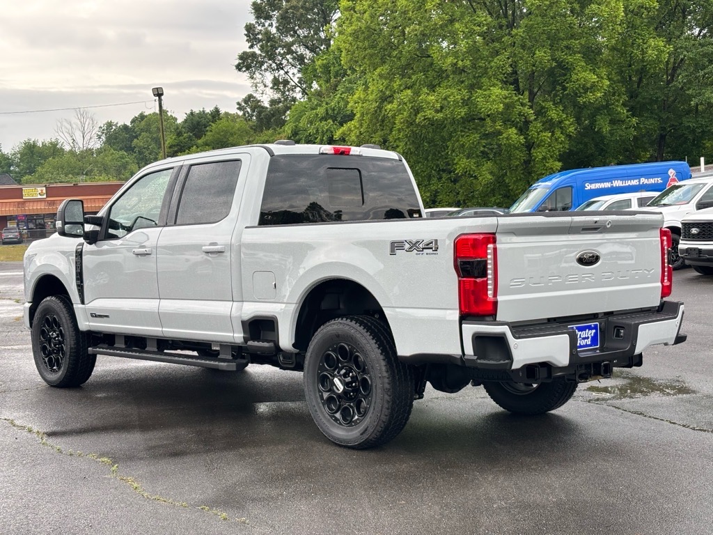 2025 Ford F-250 Lariat photo 2