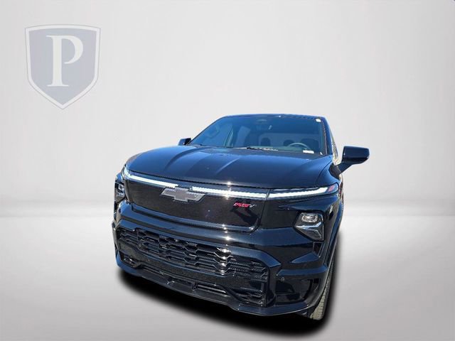 2024 Chevrolet Silverado EV RST photo 11
