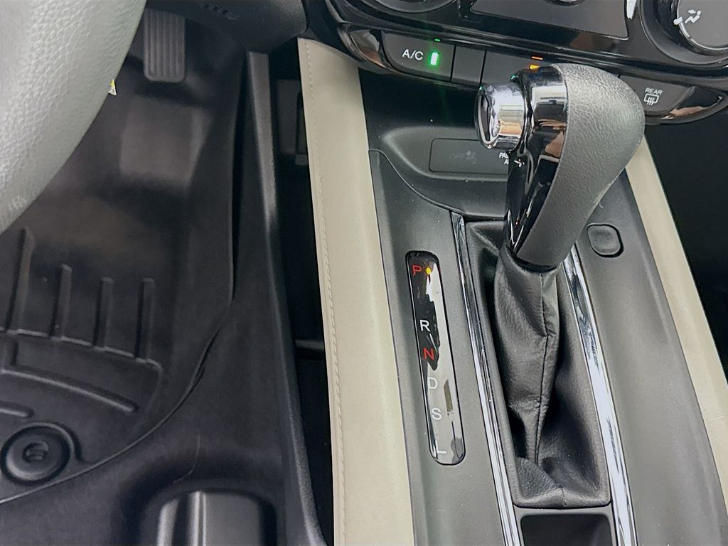 2016 Honda HR-V LX photo 15