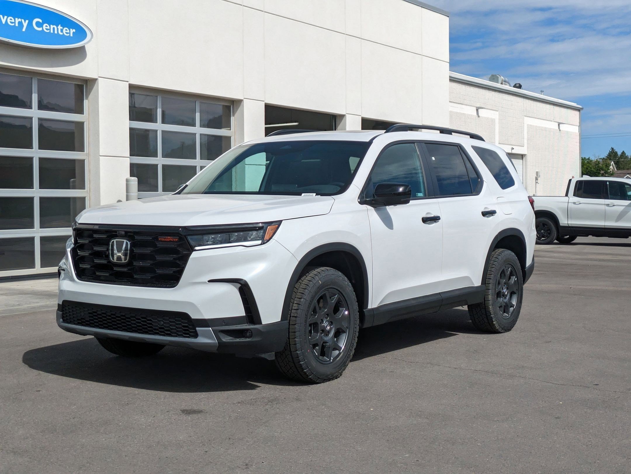 2025 Honda Pilot TrailSport photo 7