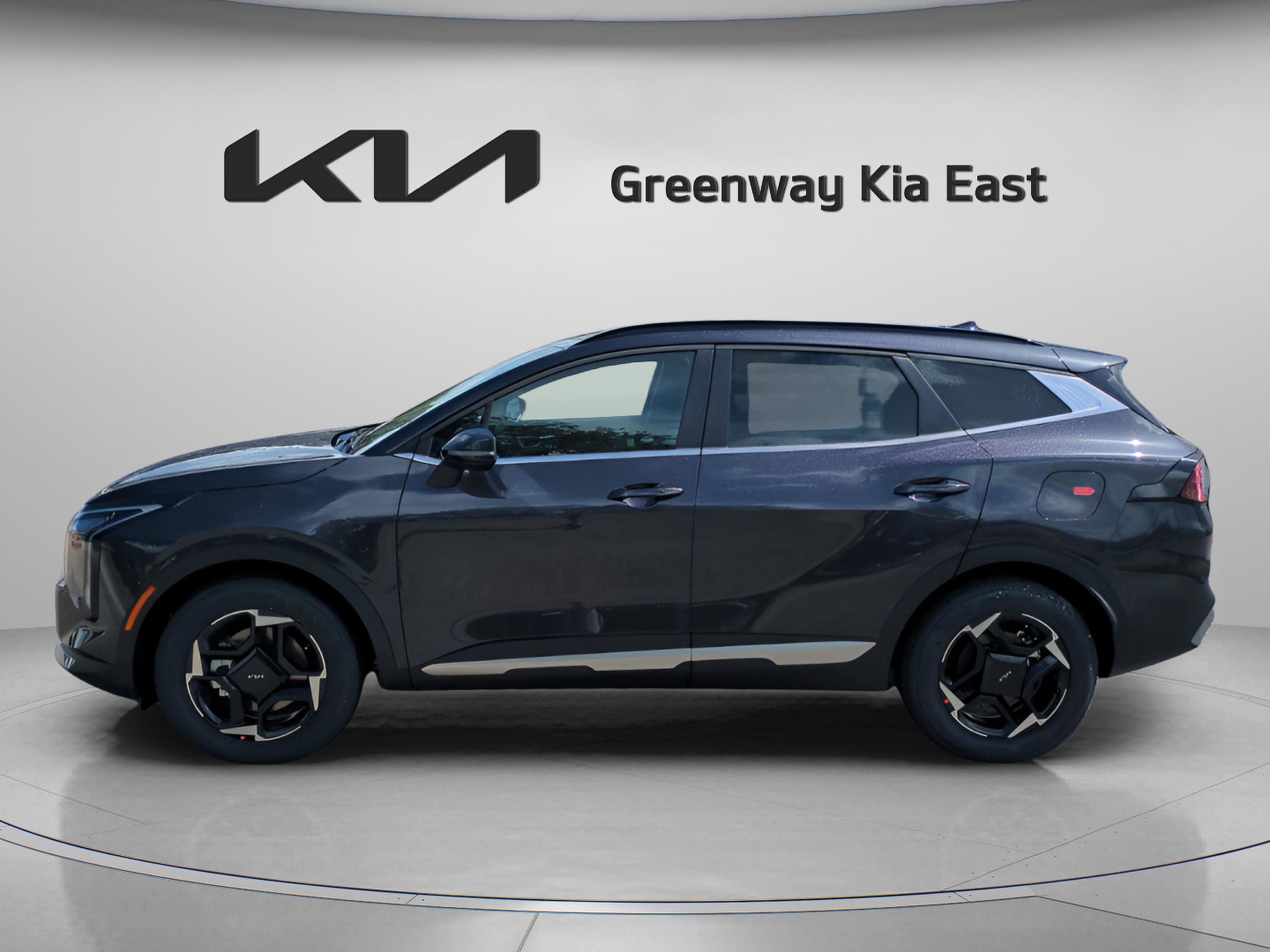 2026 Kia Sportage EX photo 2