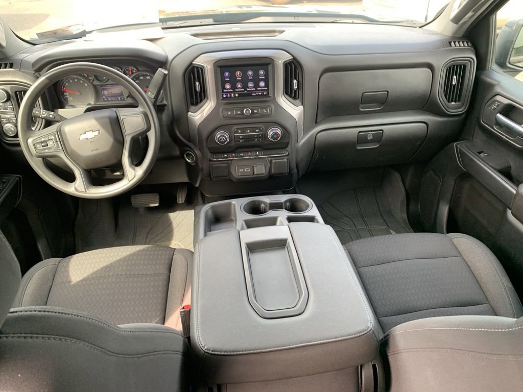 2022 Chevrolet Silverado 1500 Custom photo 10