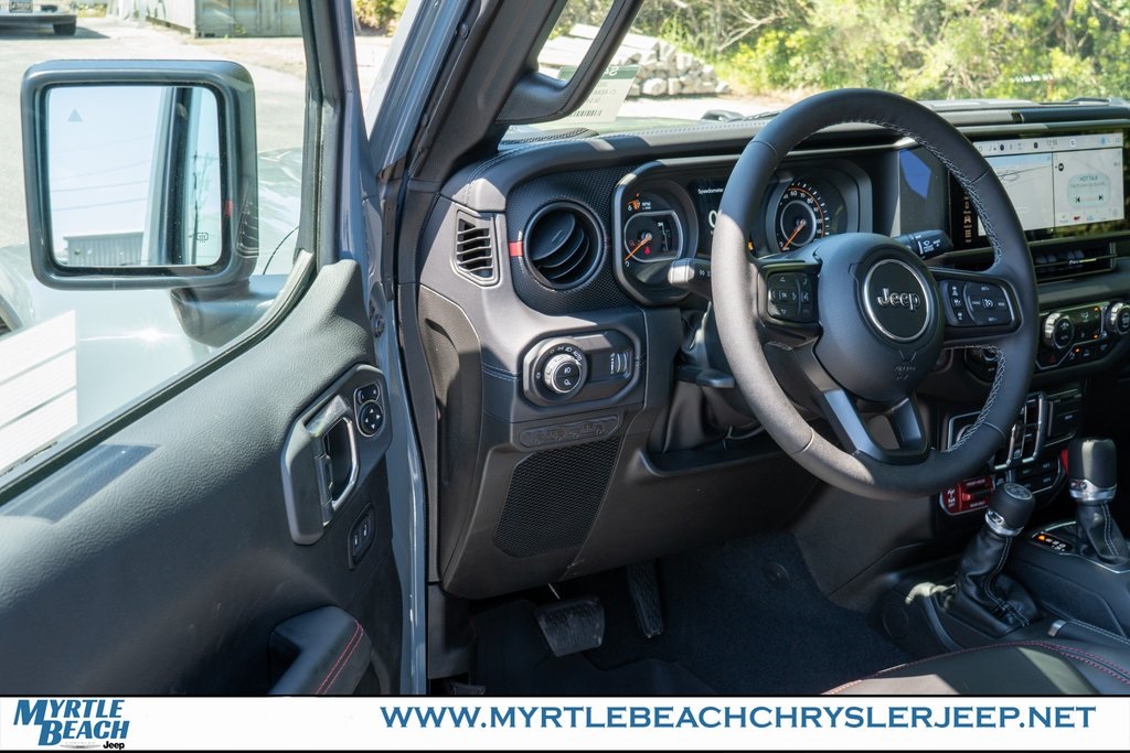 2025 Jeep Gladiator Rubicon photo 15