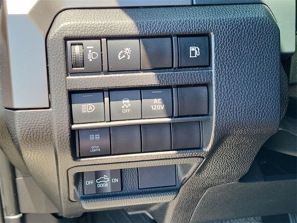 2025 Toyota Tacoma photo 10