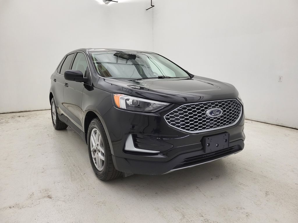 2024 Ford Edge SEL photo 12