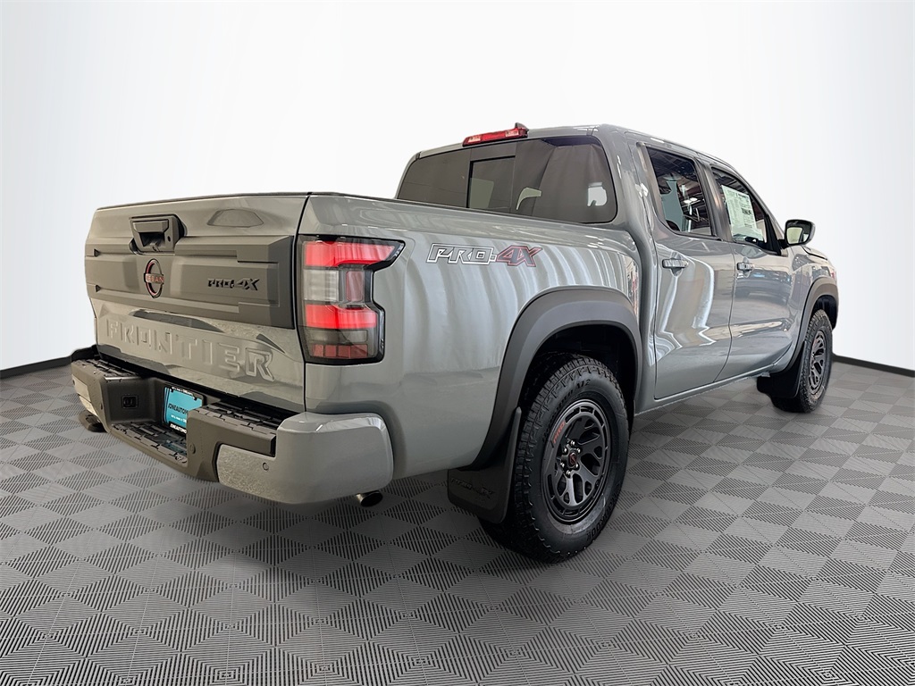 2025 Nissan Frontier PRO-4X photo 10