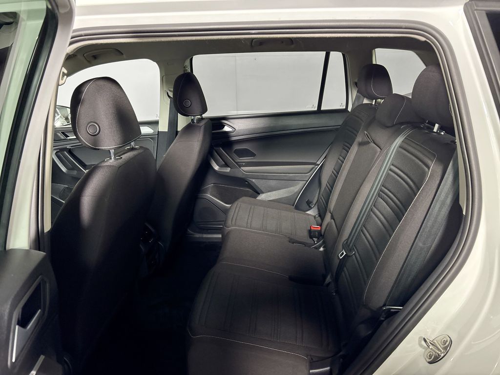 2022 Volkswagen Tiguan S photo 19