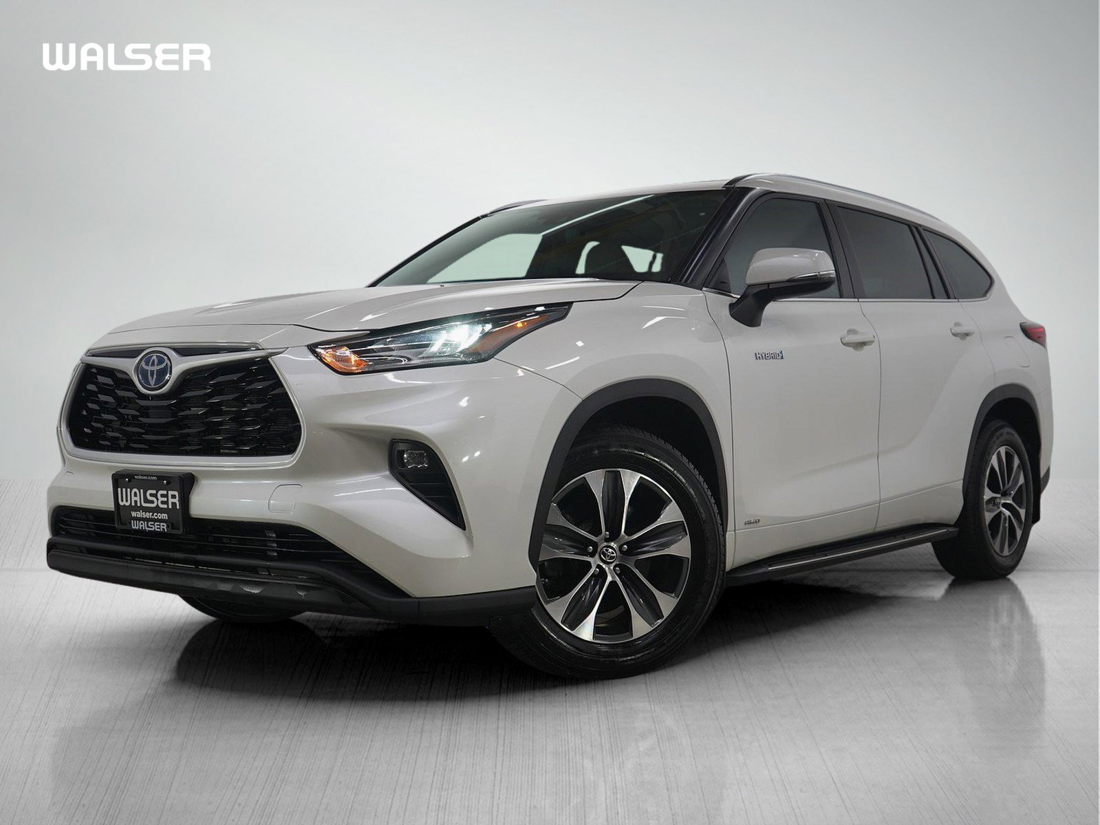 2021 Toyota Highlander XLE's photo