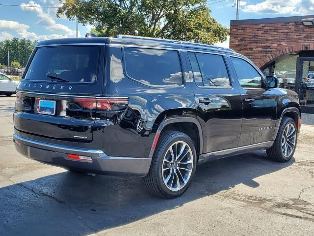 2022 Jeep Wagoneer Series III photo 3