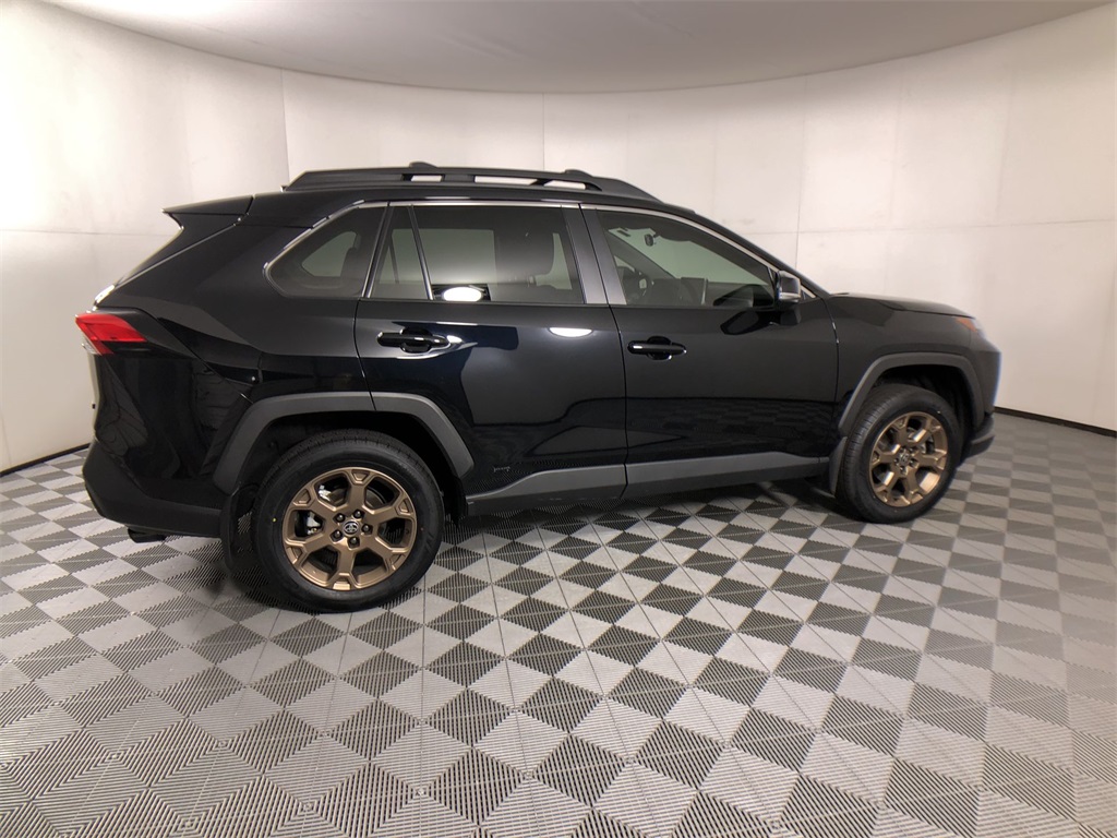 2024 Toyota RAV4 Hybrid photo 2