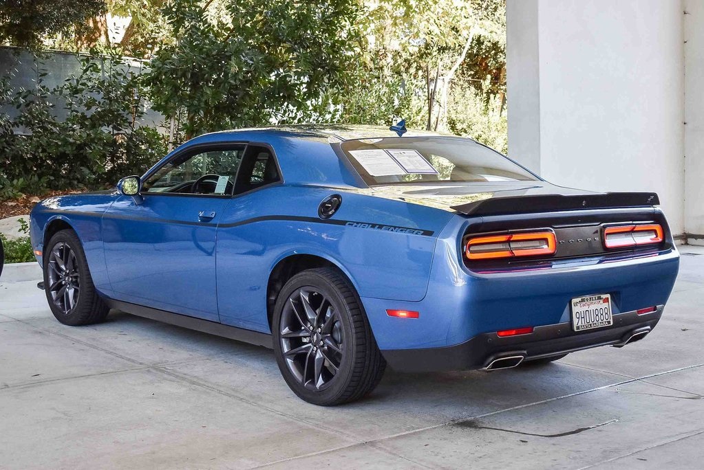 2022 Dodge Challenger GT photo 4