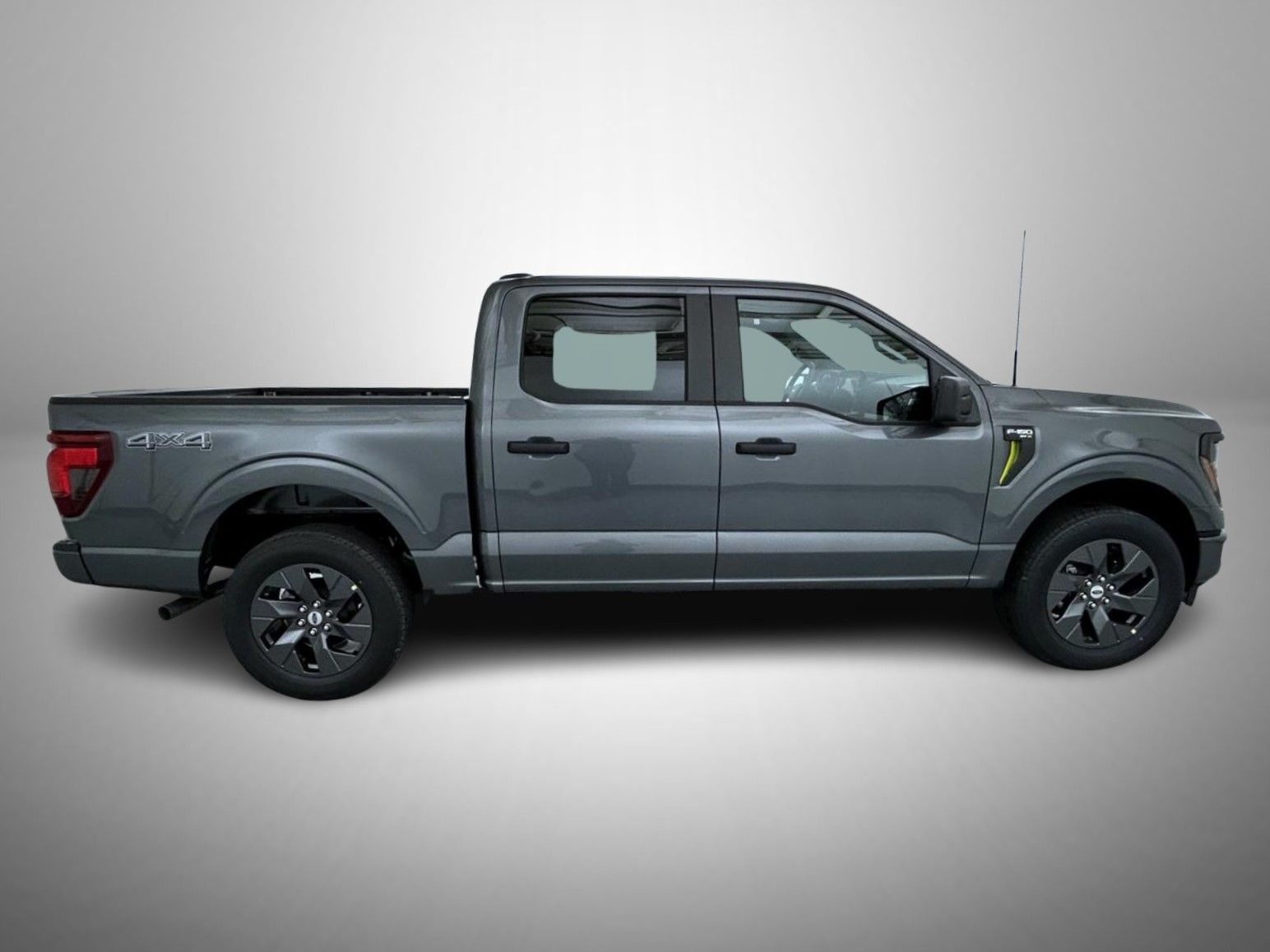 2025 Ford F-150 STX photo 4