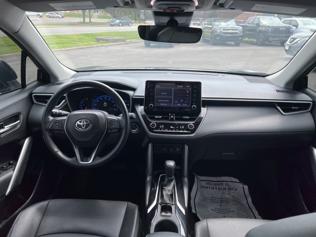 2022 Toyota Corolla Cross XLE photo 14