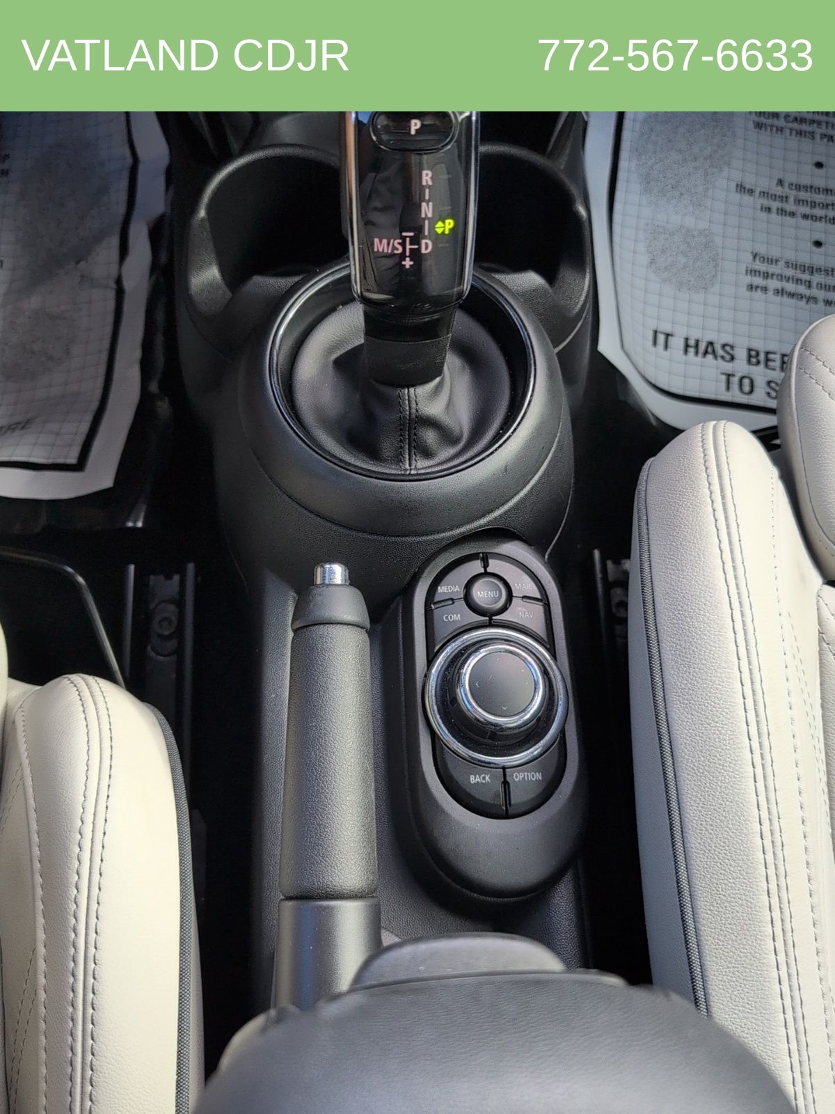 2022 Mini Cooper S Iconic photo 24