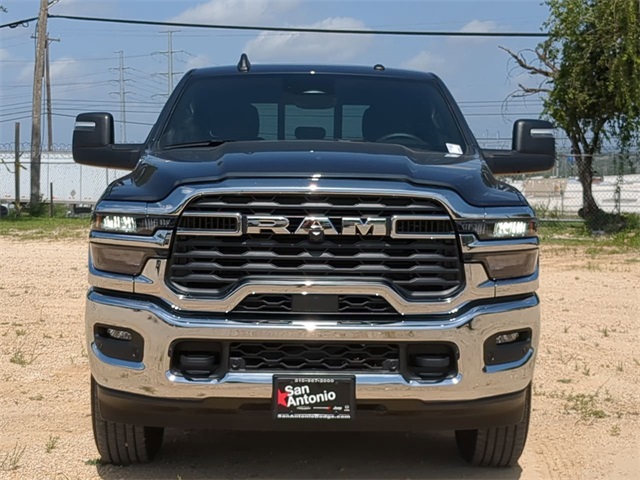 2025 Ram 2500 Tradesman photo 2