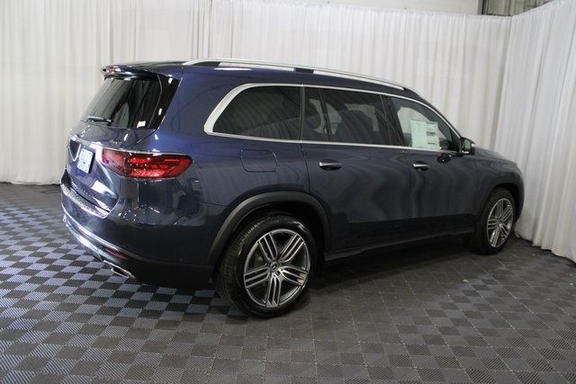 2026 Mercedes Benz GLS 450 4MATIC photo 6