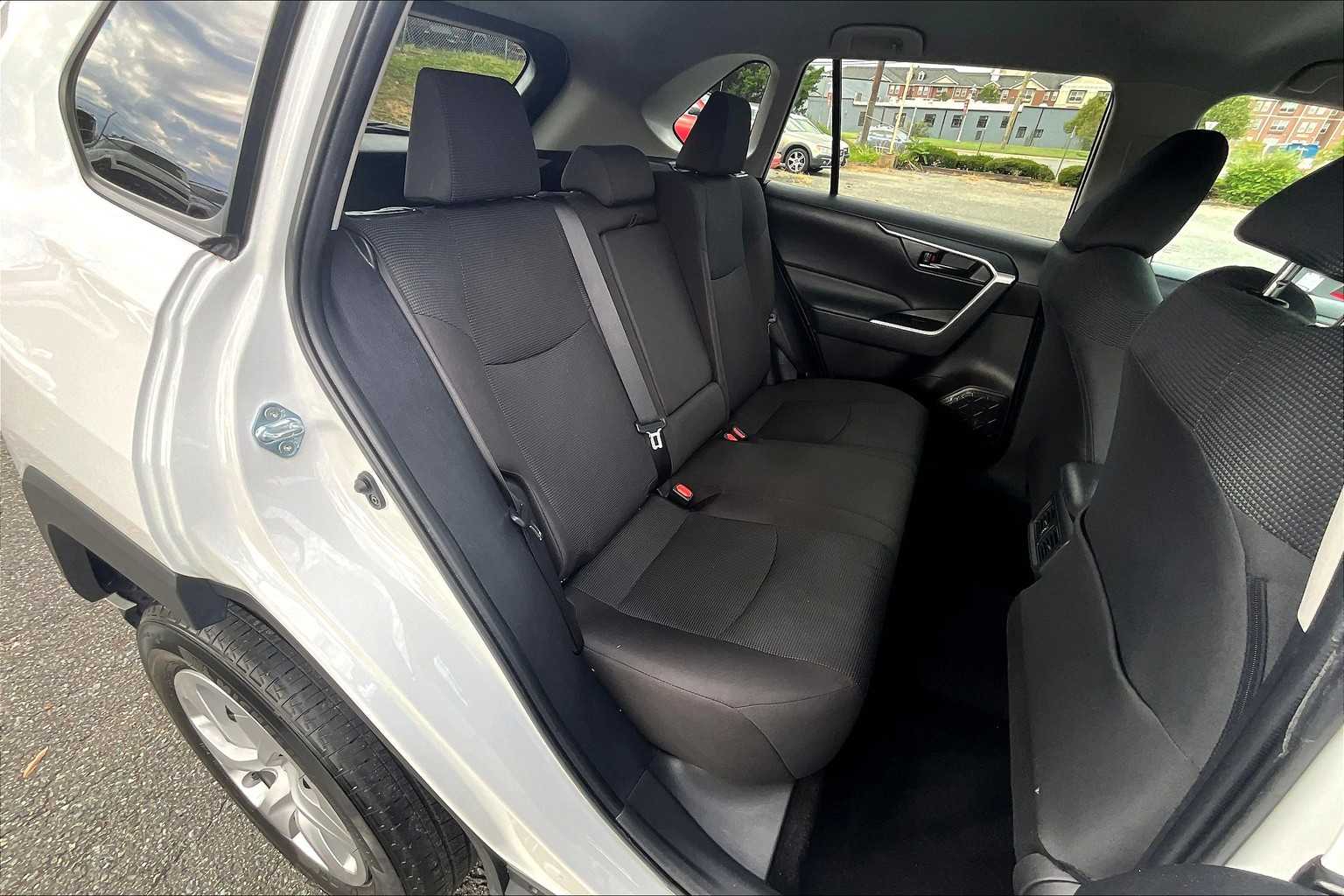 2024 Toyota RAV4 LE photo 13