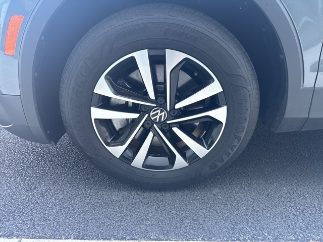 2023 Volkswagen Tiguan S photo 8