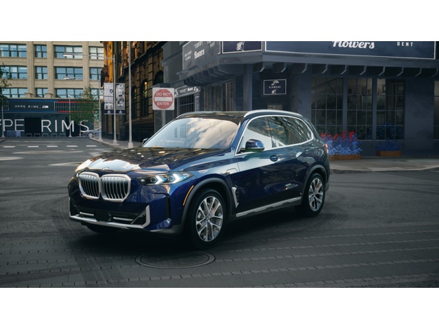 New 2026 Tanzanite Blue II Metallic BMW  image 1