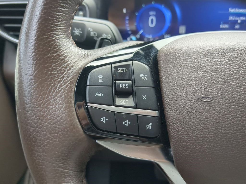 2021 Ford Explorer King Ranch photo 26